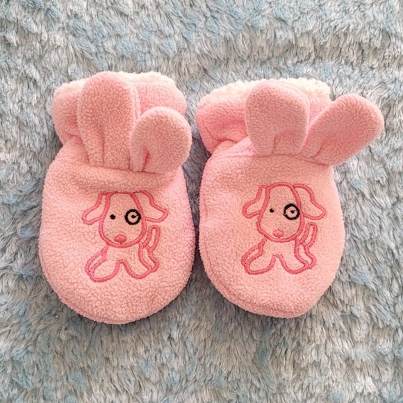 2/$5 Mittens 0-6 Months - Picture 1 of 2